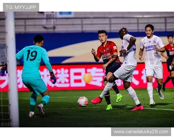 门将数据对比:瑞恩与桑巴的扑救率揭示球队防守差异