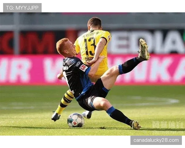 通讯:回顾帕德博恩重返德甲首个赛季的关键战役与挑战